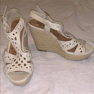 Gianni Bini white espadrille wedges size 7